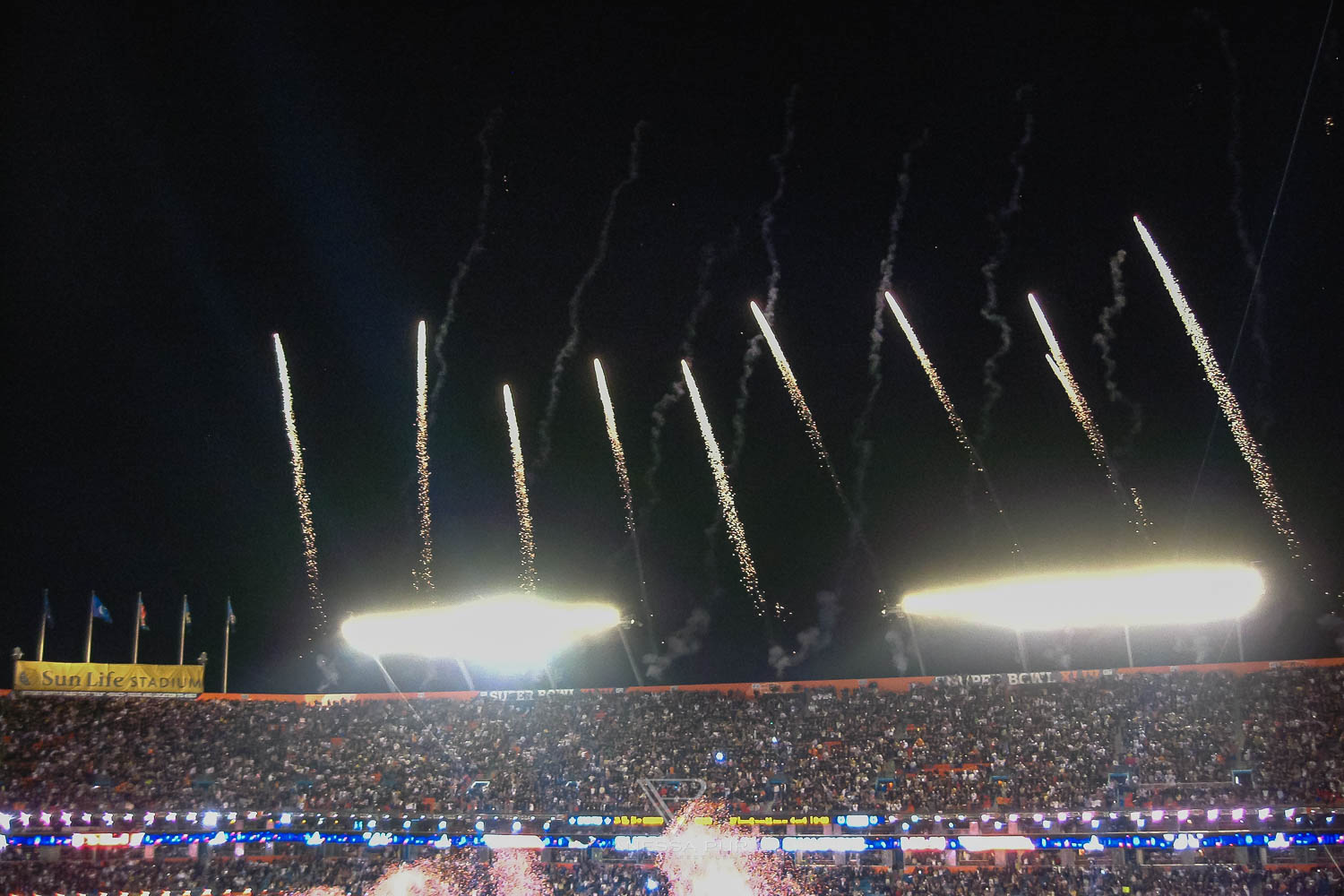 Superbowl 44 in Miami 2010 - New Orleans Saints - Indianapolis Colts - Sun Life Stadium Miami - Superbowl 44 - Eindruecke Colts vs Saints - Sun Life Stadium Miami - Superbowl Miami 2010 in Florida USA American Football Endspiel