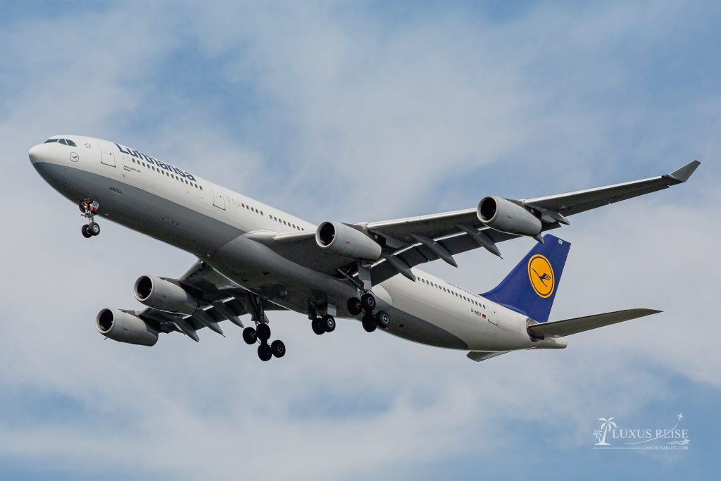 Lufthansa flight Munich to Los Angeles - MUC-LAX - LH452 - Experience Business Class - LAX Airport Approach