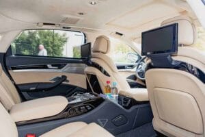 AUDI A8L 6.3 W12 – Driving report with business class feeling