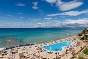 Hotel SANI Resort Griechenland - Hoteleindruck & Erfahrung - Luxushotel SANI Resort Griechenland - Hotelbewertung und Erfahrung auf dem griechischen Festland - 800 Zimmer, 17 Restaurants, 1500m Strand,