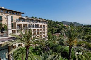 Castillo Hotel Son Vida - luxury hotel Mallorca golf hotel - Luxury Collection hotel with the most beautiful terrace in Palma de Mallorca, golf courses at the hotel, views, suites, - experiences luxury blogger travel blogger