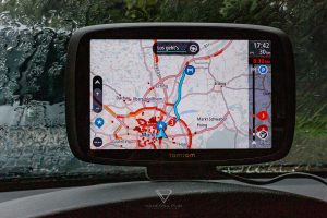 TomTom Go 6000 Test - inkl. TomTom Traffic Lifetime Navigation fürs Auto mit Saugnapf für die Scheibe