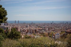 Barcelona sights Top 10 travel tips for the Spanish city. Sagrada Familia, Park Güell, beach, churches, costs, tips - Barcelona Sightseeing Top 10 Tips - Scenic Spots - Luxury Travel Blog - Travel Blogger