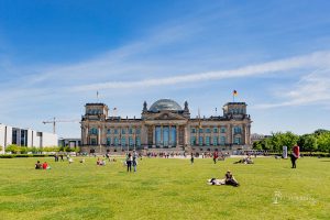 Berlin sights Top 10 travel tips for Berlin with Brandenburg Gate, TV Tower, Reichstag, Chancellery, Berlin Zoo, Museum Island, Victory Column, Berlin Cathedral, sightseeing opening hours - Top 10 sights in Berlin - What to see in Berlin