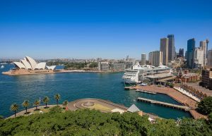Sydney Sights - Sydney Sightseeing Top 10 Travel Tips Australia - Scenic Tour scenic spots of Sydney with Opera and Harbour Bridge