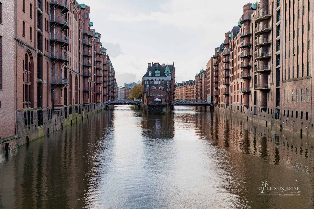 Hamburg Sehenswürdigkeiten - Top10 Reisetipps Hamburg - Was sollte man in Hamburg gesehen haben - Speicherstadt, Hafencity, Reeperbahn
