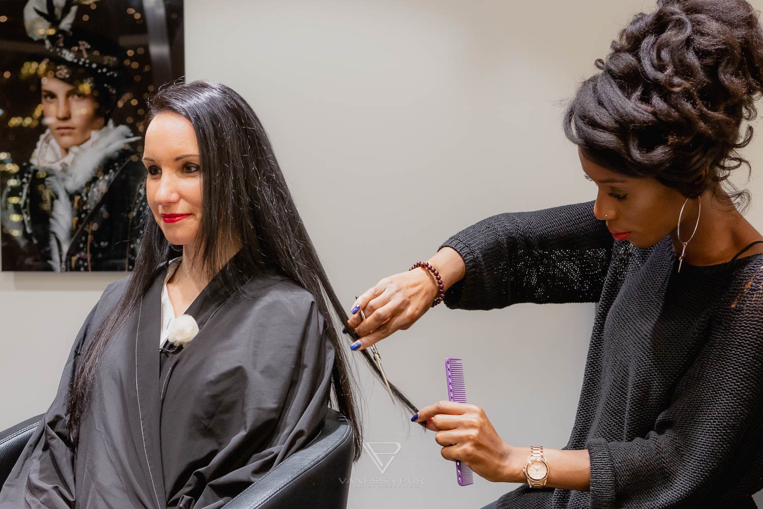 Hair extensions at Shan Rahimkhan - Extensions Hairdresser in Berlin 5 Hair extensions at Shan Rahimkhan - Extensions Hairdresser in Berlin - Shan Rahimkhan Salon in Berlin - hair extensions and hair thickening in Berlin experience