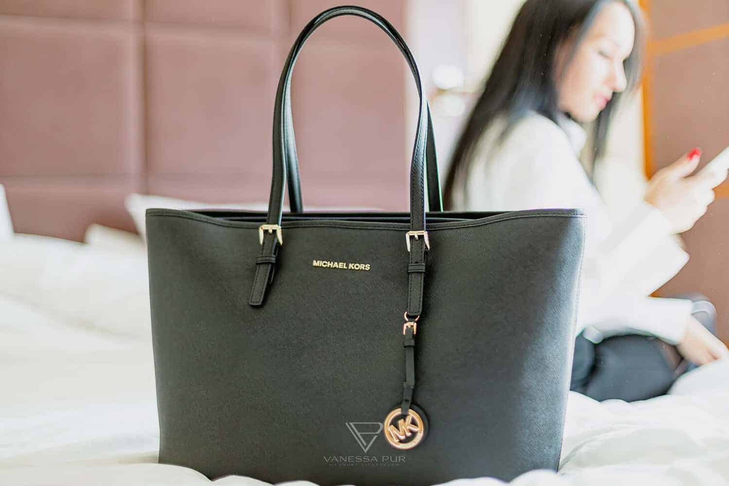 Michael Kors Handbags - MK Bags Trends 3 Michael Kors Handbags and Bag Trends - MK Bags Trends - Shopper - Shoulder Bag - Elegant Jetset