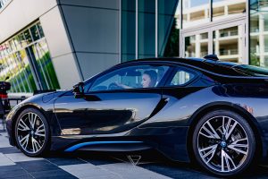 BMW i8 Plugin Hybrid - Motorsport Fahrerlebnis Elektromotor BMW i8 - Luxussportwagen - Fahrgefühl - erster Eindruck