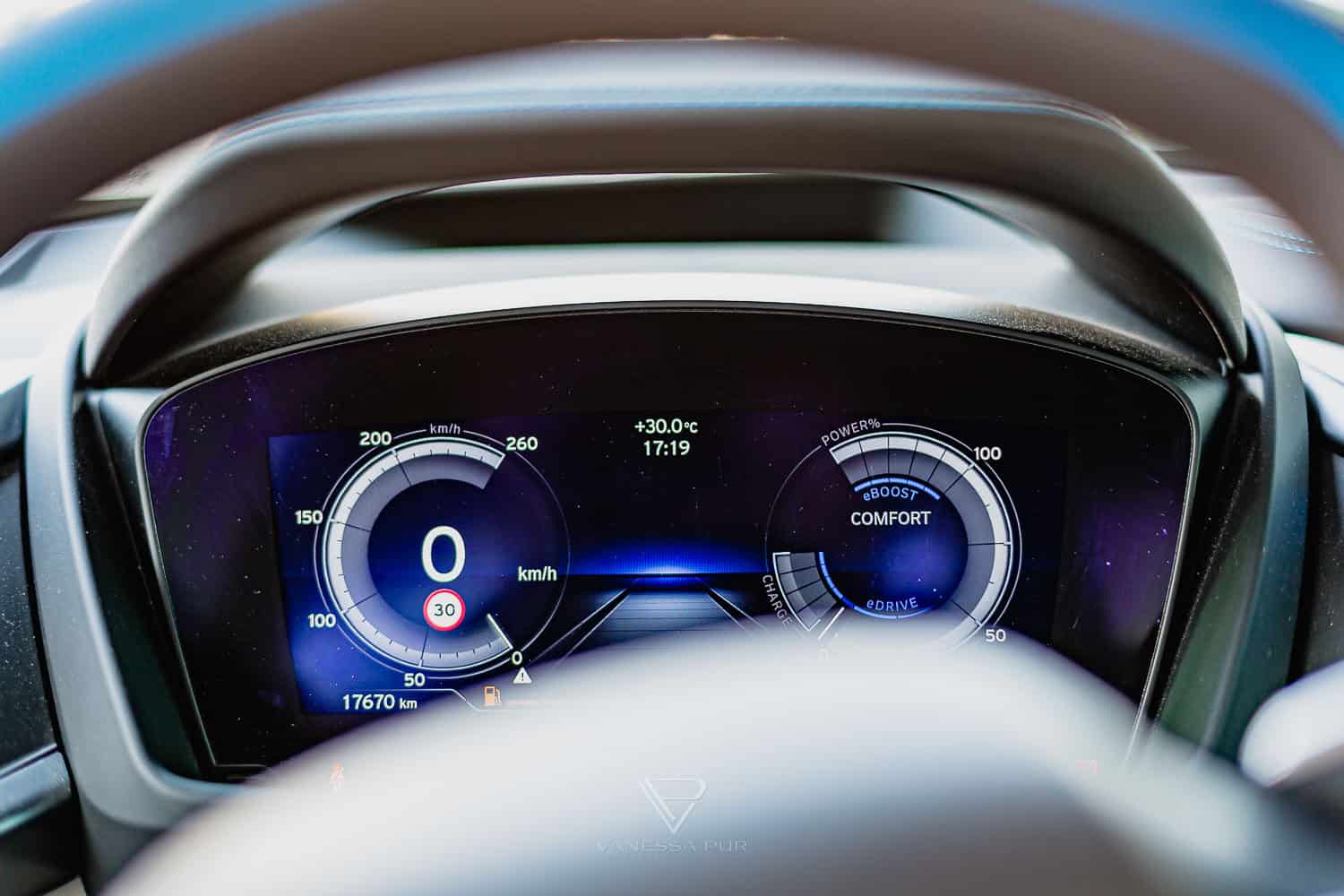 BMW i8 Plugin Hybrid - Motorsport Fahrerlebnis Elektromotor 3 BMW i8 Plugin Hybrid - Motorsport Fahrerlebnis Elektromotor BMW i8 - Luxussportwagen - Fahrgefühl - erster Eindruck