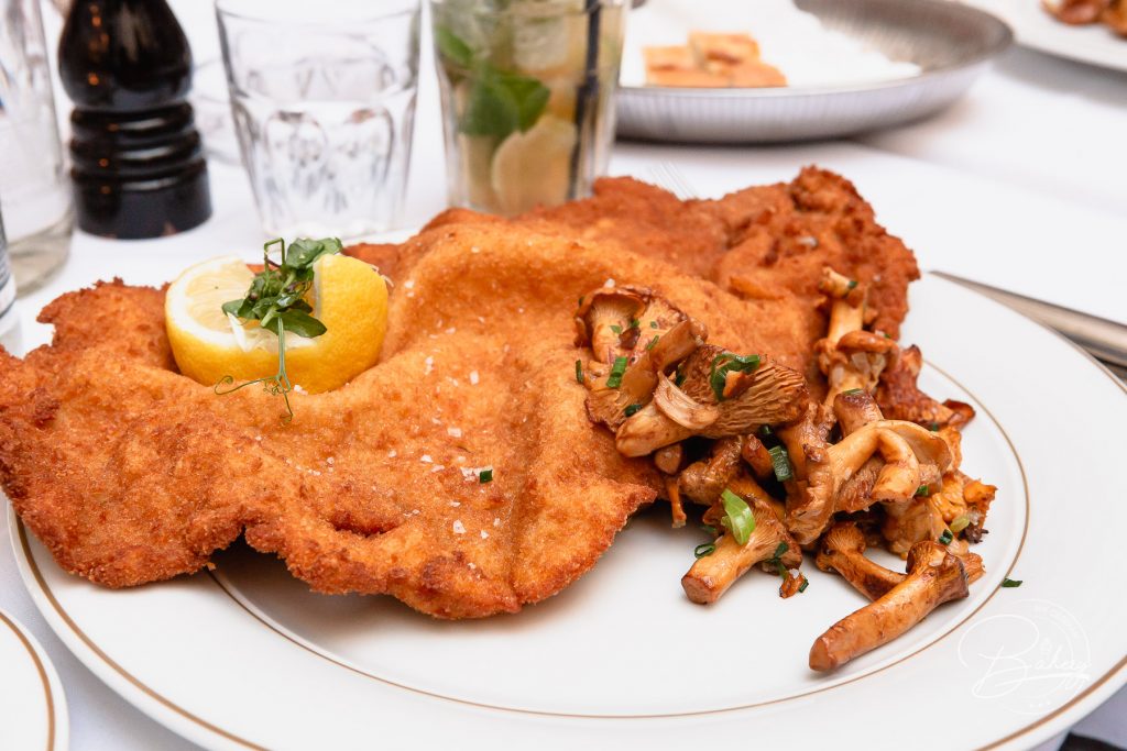 Borchardt Restaurant - Promilokal Berlin - Gendarmenmarkt - Restaurant Borchardt in Berlin zwischen Gendarmenmarkt und Friedrichstraße. Das Promilokal und der Place to be wenn man Schnitzel essen - Borchardt Restaurant Berlin - Wiener Schnitzel - Speisekarte - Gendarmenmarkt