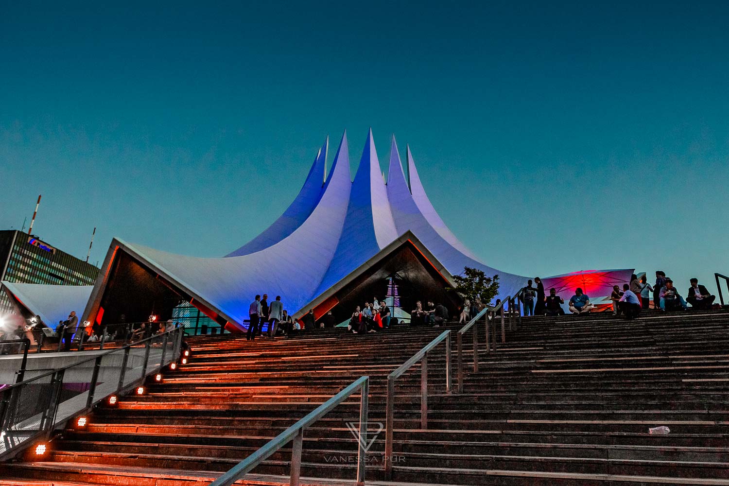 SAMSUNG Unpacked Event IFA Berlin im Tempodrom - Samsung Gear S3 Event - #Unpacked - #Talkabout3 #IFA2016 Berlin - Vorstellung der neuen Smartwatch von SAMSUNG - Frontier und Classic - Action und elegante und klassische Uhr - Technikblog und Technikblogger auf der IFA Funkausstellung - Tempodrom Berlin