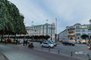 Atlantic Hotel Kempinski Hamburg - Luxushotel an der Alster - Ballrooms und Meeting Space - Flexible Boardrooms und Luxus-Gastronomie - Inroom-Dining und flambierte Desserts