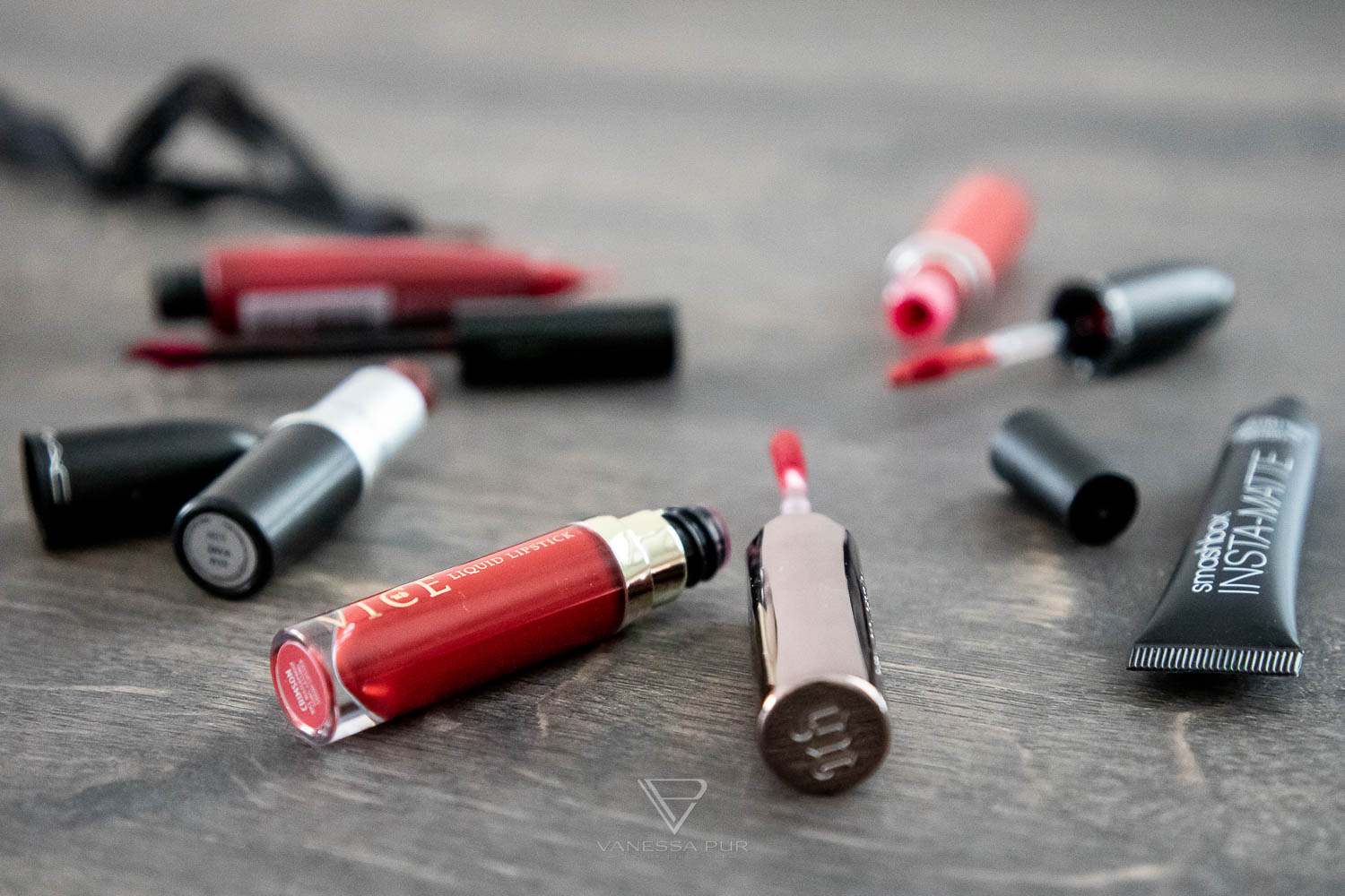 Red lipsticks - best matte colors for red lips - Red matte lipsticks - best matte colors for red lips - top 5 red lipsticks in test from MAC, Louboutin to Chanel