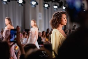 Fashion Week Berlin - Eindrücke, Highlights, Backstage Momente, Blogger Events #MBFWB - Fashionweek Berlin - Blogger und Instagrammer auf der Fashion Week - Modebloggerin Vanessa Pur - Catwalk - Backstage - Bloggerevents - ADLON Hotel - Stars & VIPs