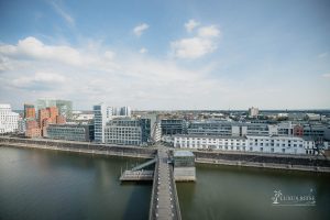 Hotel Hyatt Regency Düsseldorf - Luxushotel in Düsseldorf - Ausblick Medienhafen, Frühstück im Bett, Restaurant, Suite im Hyatt