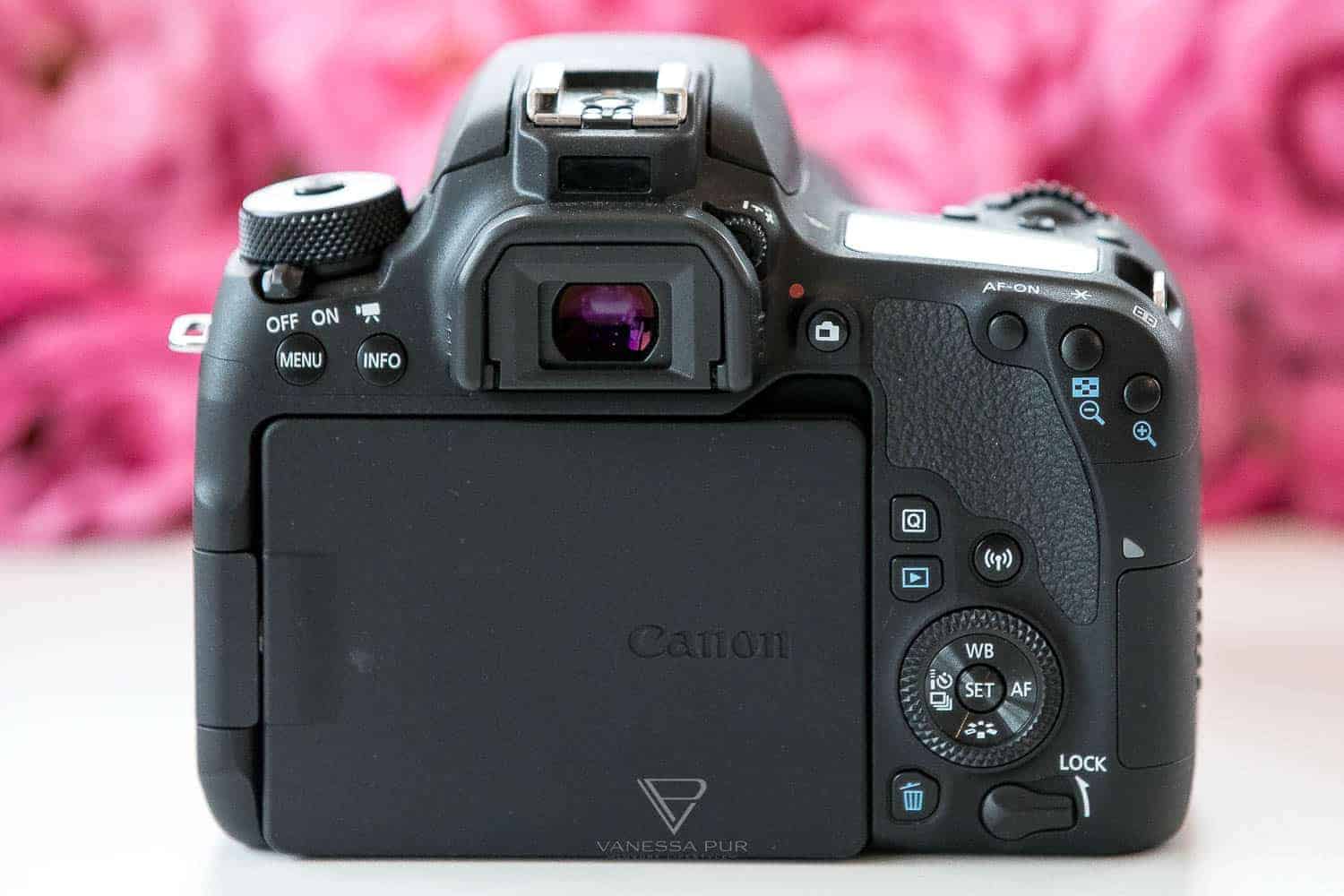 Kamera für Blogger - Kamera Einstellungen verstehen - Bessere Fashion Fotos für Fashionblogger 9 Canon 77D - Die beste Kamera für YouTuber, Blogger, Hobbyfotografen - Erfahrungen - Die Allround-Kamera Canon 77D Produkttest und Bewertung - Erfahrung mit der Canon Kamera - Technikblogger Vanessa Pur - Vergleich Canon EOS 200D vs. EOS 800D vs. 77D - Unterschiede, Vorteile, Handling - Kamera für Blogger - Kamera Einstellungen verstehen - Bessere Fashion Fotos für Fashionblogger