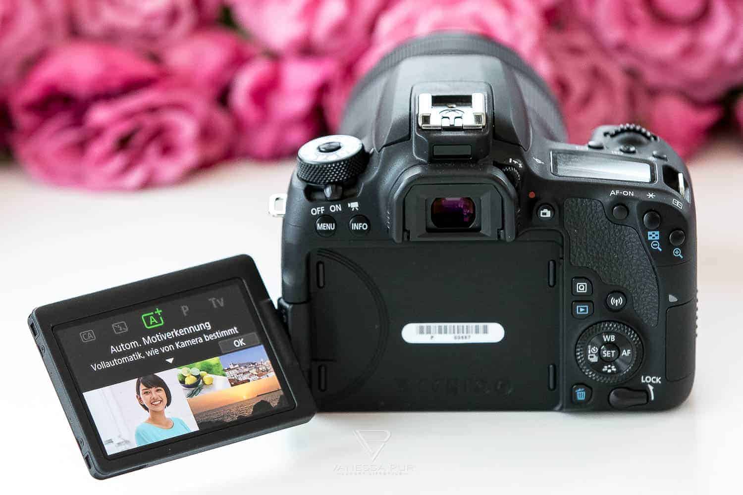 Kamera für Blogger - Kamera Einstellungen verstehen - Bessere Fashion Fotos für Fashionblogger 6 Canon 77D - Die beste Kamera für YouTuber, Blogger, Hobbyfotografen - Erfahrungen - Die Allround-Kamera Canon 77D Produkttest und Bewertung - Erfahrung mit der Canon Kamera - Technikblogger Vanessa Pur - Vergleich Canon EOS 200D vs. EOS 800D vs. 77D - Unterschiede, Vorteile, Handling - Kamera für Blogger - Kamera Einstellungen verstehen - Bessere Fashion Fotos für Fashionblogger