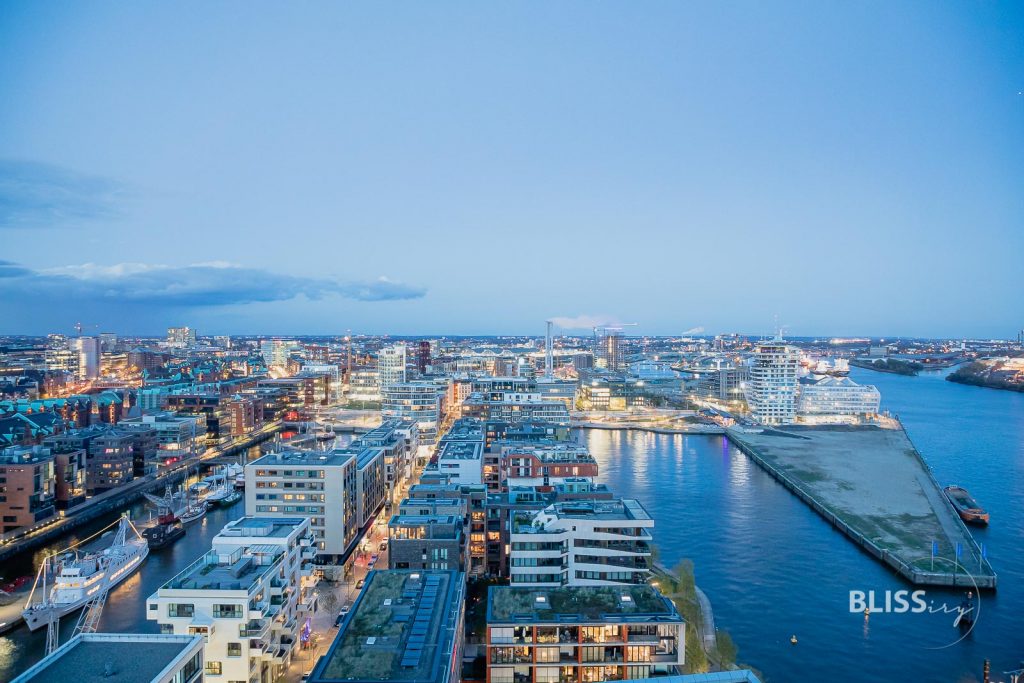 Westin Hotel Hamburg Elbphilharmonie - Luxushotel in Hamburg - Bewertung und Erfahrung - Luxusreiseblog - Aussicht Elbphilharmonie und Plaza - Suiten und Zimmer