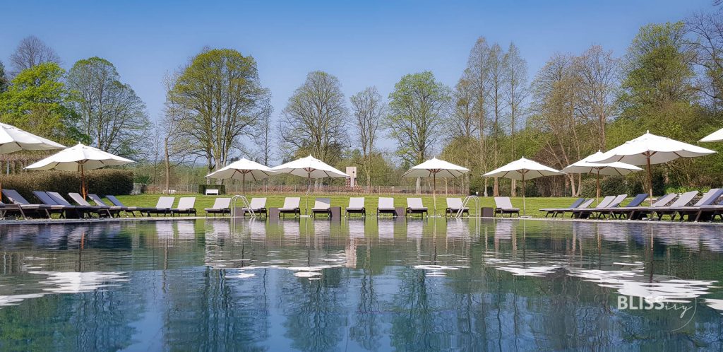 Bad Driburg Wellness im Gräflichen Park - Spa, Sauna und Pool Wochenende - Wellness in NRW - Beste Wellnesshotels - Top Wellnessangebote - Spa Blogger Wellness Blogger - Luxusreiseblog - Luxushotel Vorstellung - Wellness- und SPA Erlebnis in NRW - Wo kann man eine Auszeit machen - Erholung und Romantik-Wochenende im Park - Fine-Dining in OWL - Teutoburger Wald - Gräflicher Park Grand Resort Bad Driburg - Ayurveda Kochkunst mit Eckhard Fischer - Thomas Blümel Küchenchef - Gesundheit und Wellnessblog - Fitnessblogger