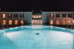 Bad Driburg Wellness im Gräflichen Park - Spa, Sauna und Pool Wochenende - Wellness in NRW - Beste Wellnesshotels - Top Wellnessangebote - Spa Blogger Wellness Blogger - Luxusreiseblog - Luxushotel Vorstellung - Wellness- und SPA Erlebnis in NRW - Wo kann man eine Auszeit machen - Erholung und Romantik-Wochenende im Park - Fine-Dining in OWL - Teutoburger Wald - Gräflicher Park Grand Resort Bad Driburg - Ayurveda Kochkunst mit Eckhard Fischer - Thomas Blümel Küchenchef - Gesundheit und Wellnessblog - Fitnessblogger