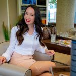 Why I wear tape extensions - Advantages - Best hairdresser for tape extensions? Advantages of tape extensions? Is it possible to mix colors? How are tapes used? Tape extensions FAQ and frequently asked questions