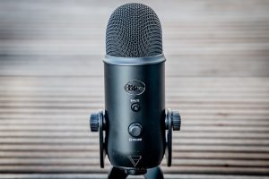Blue Microphone Yeti - USB microphone for podcasts and videos in review - Podcast microphone with USB connection - evaluation and product test for YouTube and ASMR