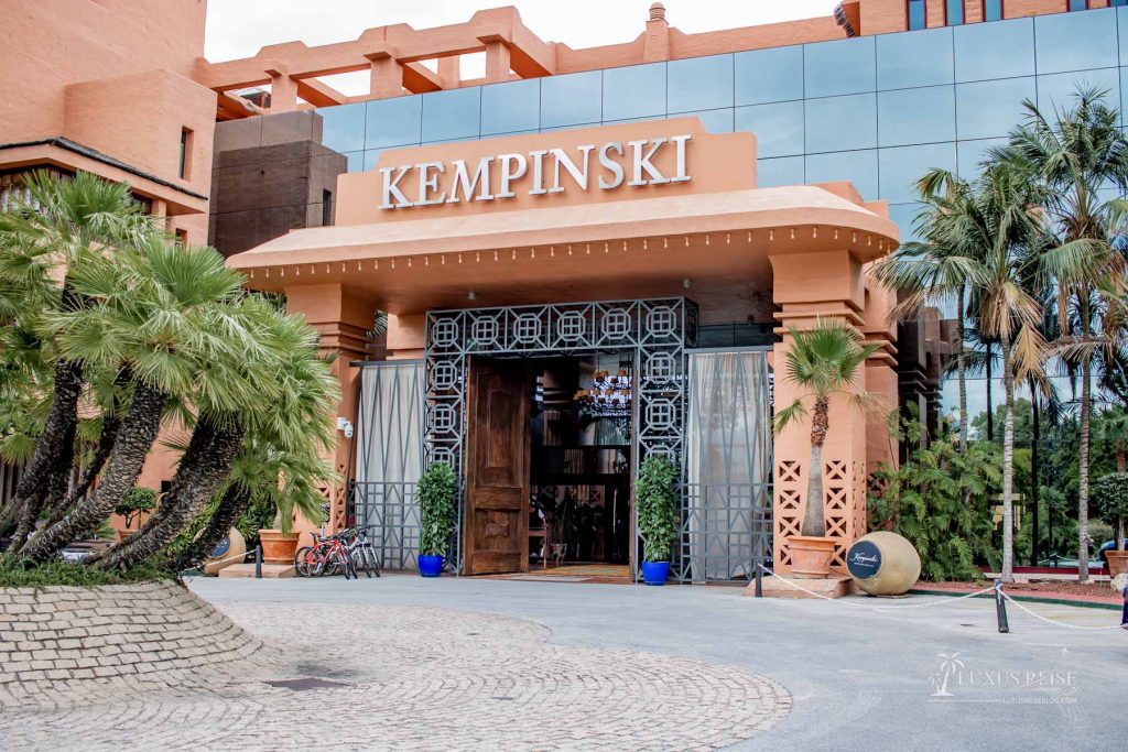 Kempinski Hotel Bahia Estepona Andalusien Spanien - Hoteltour und Hoteleindruck - Luxuriöses 5-Sterne Hotel am Mittelmeer - Aussicht auf das Mittelmeer