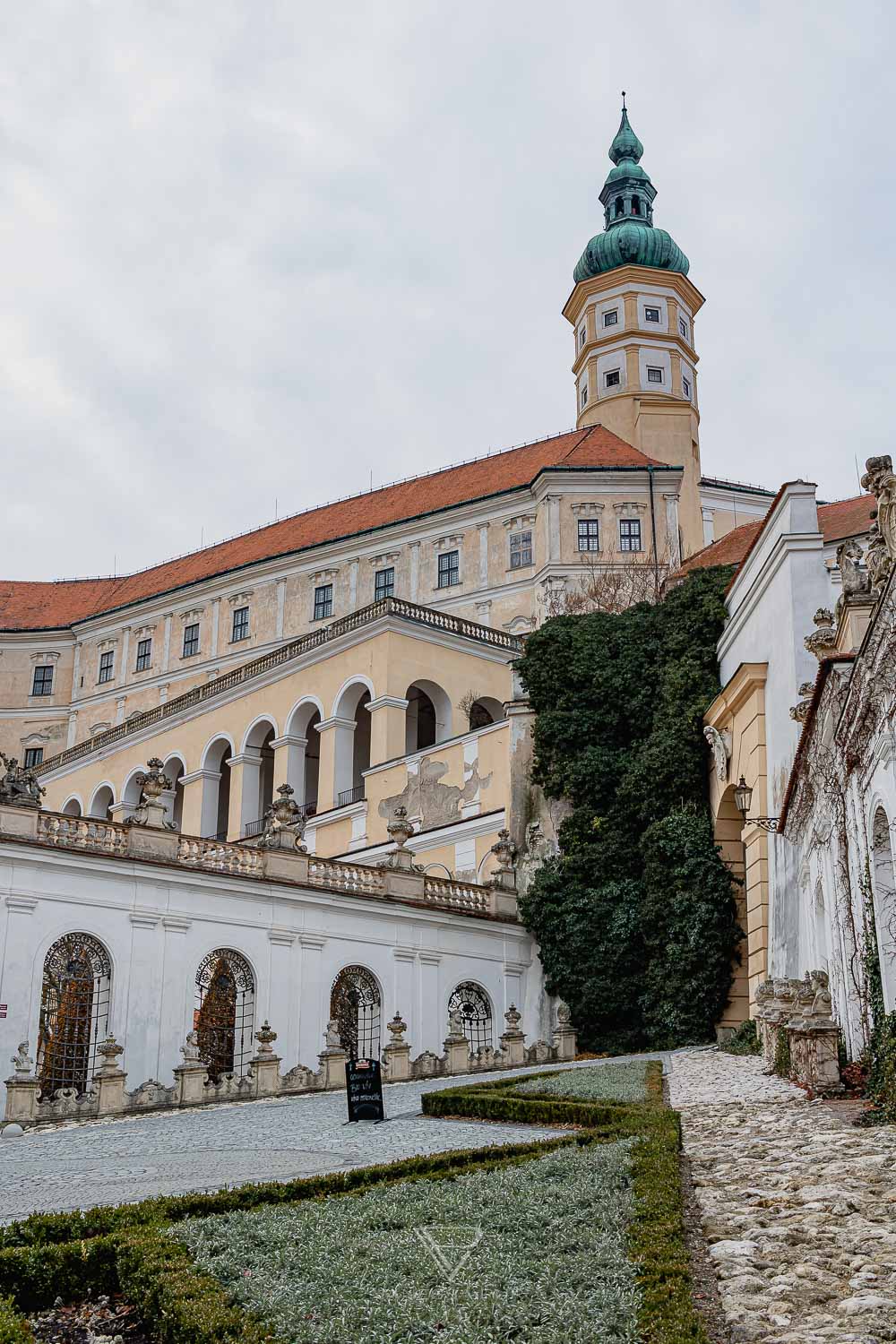 Brünn Sehenswürdigkeiten Top 10 - Tschechien Wochenendreise nach Brno - Beste Brünn Sehenswürdigkeiten in Tschechien. Brno, die tschechische Stadt, die gerne als Wochenendreise besucht wird und viele schöne