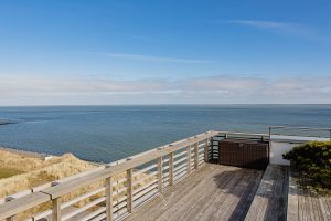 Hotel Budersand Sylt - luxury hotel with golf course - Vacation at the southern tip of Sylt - sunrise, sea view, room