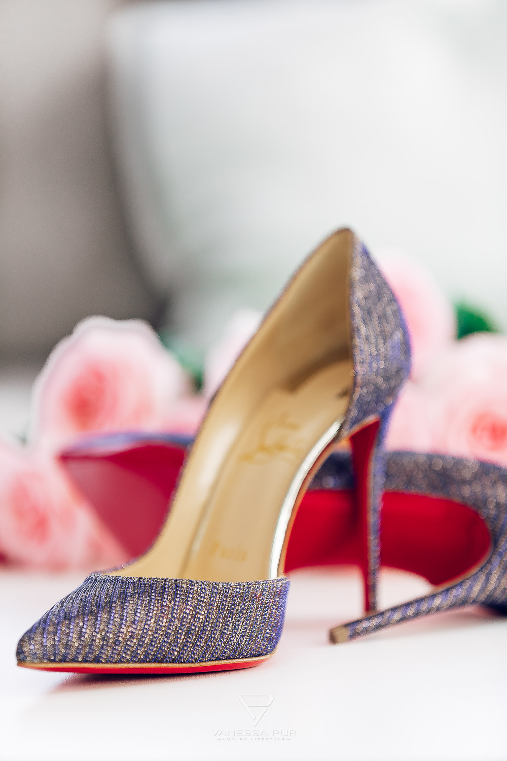 Christian Louboutin Iriza Atlantic Glitter Chain Specchio High Heels 1 Iriza Atlantic Glitter Chain Specchio 10cm - Christian Louboutin High Heels - Luxusblog Vanessa Pur - Designer High Heels - Fashionblogger - Red Carpet