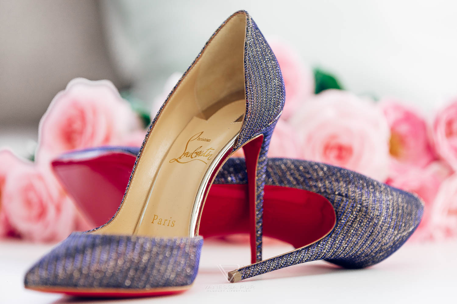 Christian Louboutin Iriza Atlantic Glitter Chain Specchio High Heels 3 Iriza Atlantic Glitter Chain Specchio 10cm - Christian Louboutin High Heels - Luxusblog Vanessa Pur - Designer High Heels - Fashionblogger - Red Carpet
