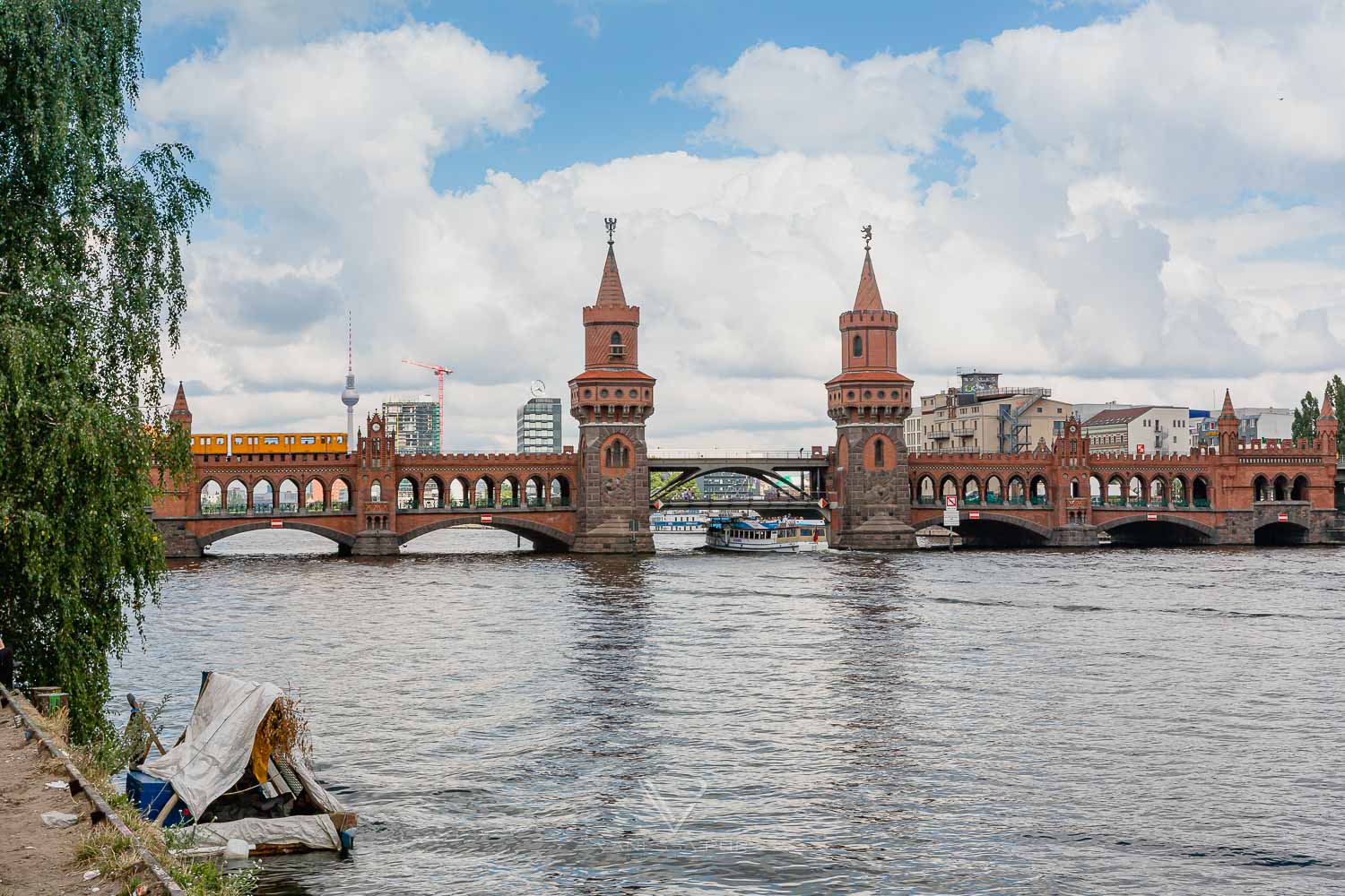 Berlin Sehenswürdigkeiten top 10 - 24 Stunden in Berlin - Was sollte man in Berlin gesehen haben? Lohnt sich eine Stadtrundfahrt in Berlin - Brandenburger Tor, Siegessäule, Berliner Dom und Reichstag, Besichtigung und Öffnungszeiten - Luxus Reiseblog Deutschland