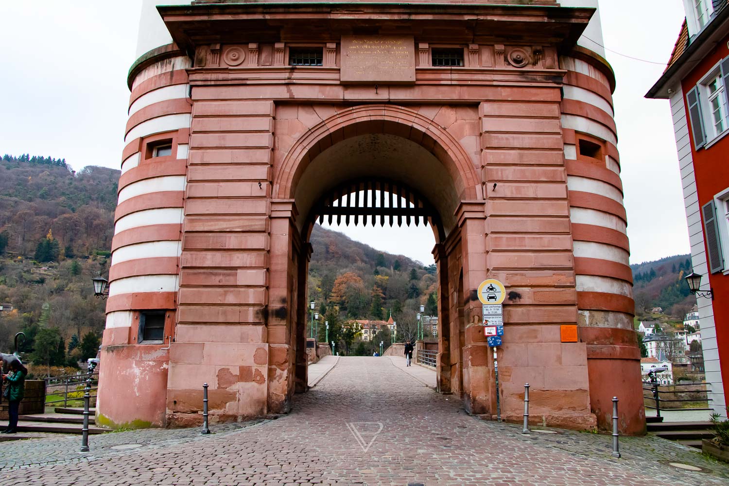 Heidelberg Sehenswürdigkeiten Top 10 - Tipps & Stadtführung - Heidelberg in Deutschland, Heidelberg Sehenswürdigkeiten, Tipps & Stadtführung. 24 Stunden in Heidelberg, erster Besuch, Fluss, Eindruck,