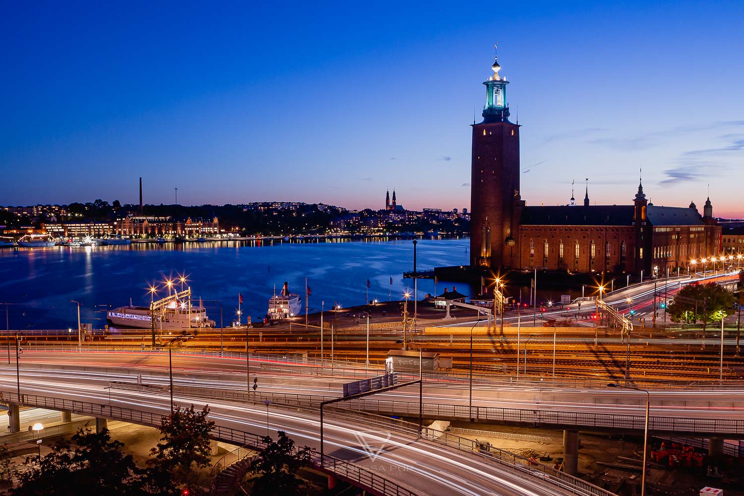 Stockholm sightseeing by night - Top 10 Sweden - Sweden's capital Stockholm at night with night shots Stockholm offers special photo motifs. Top 10 sightseeing Stockholm