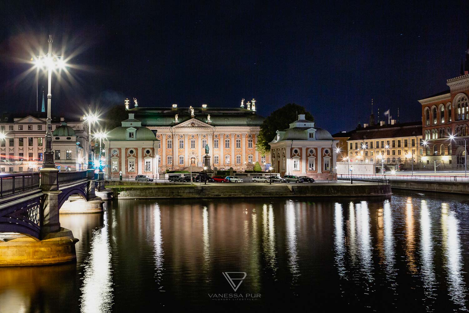 Stockholm sightseeing by night - Top 10 Sweden - Sweden's capital Stockholm at night with night shots Stockholm offers special photo motifs. Top 10 sightseeing Stockholm