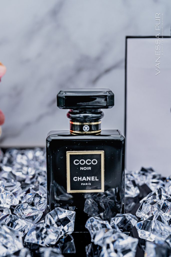 Scent of Chanel Coco Noir perfume for the elegant side of femininity. Sensual and warm with fascination and allure. Black gold  