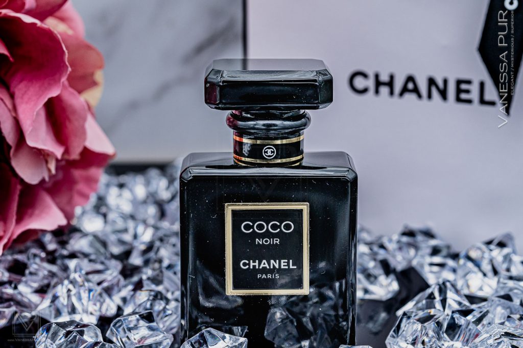 Scent of Chanel Coco Noir perfume for the elegant side of femininity. Sensual and warm with fascination and allure. Black gold  