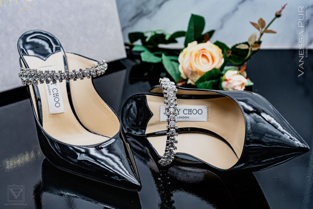 Jimmy Choo Bing 100 - Mules High Heels 10cm - Erfahrung mit Jimmy Choo Bing 100 Mules High Heels 10cm aus Lack mit glitzerndem Kristallriemen. Absatzhöhe, Laufen, Unboxing, Shopping Tipp