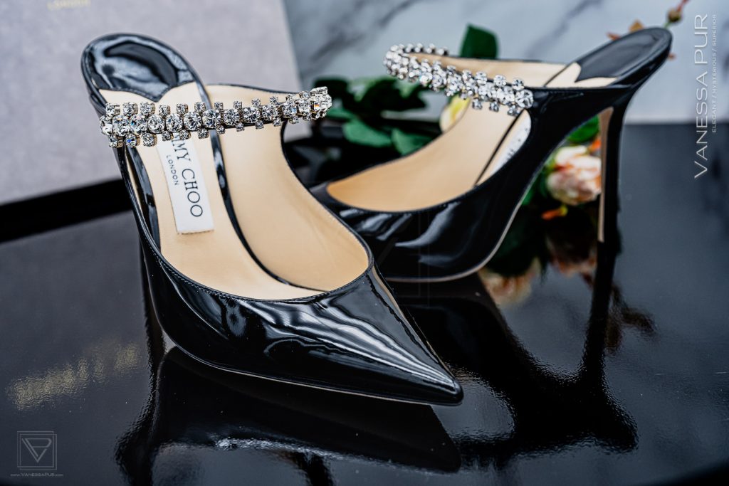 Jimmy Choo Bing 100 - Mules High Heels 10cm - Erfahrung mit Jimmy Choo Bing 100 Mules High Heels 10cm aus Lack mit glitzerndem Kristallriemen. Absatzhöhe, Laufen, Unboxing, Shopping Tipp