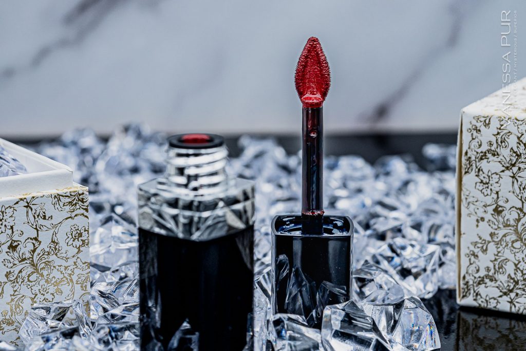 DIOR Rouge Dior Forever Liquid Lipstick Impression, long-lasting liquid lacquer with intense color. Shiny long-lasting lipstick from Dior Beauty 