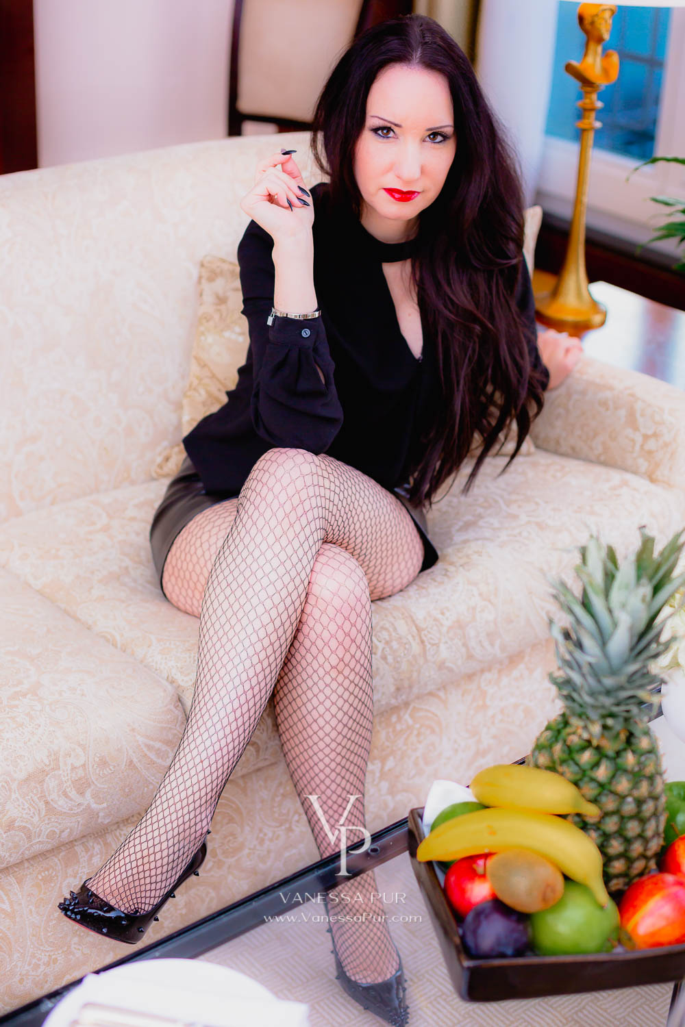 Vanessa Pur - black fishnet tights - dinner style for going out - Fishnet tights and shiny black vinyl skirt outfit - stylish lookbook ans sexy lookbook with high heels and mini skirt
