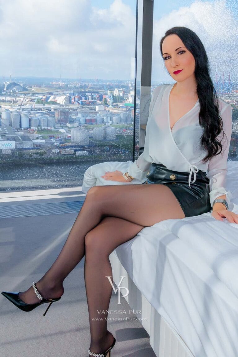 Vanessa Pur