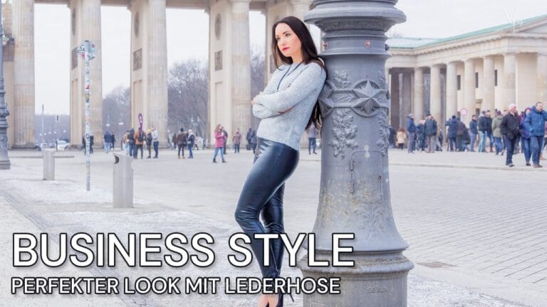 Business Outfit mit Lederrock, Strumpfhosen, High Heels und gemütlicher Leder Leggings Look